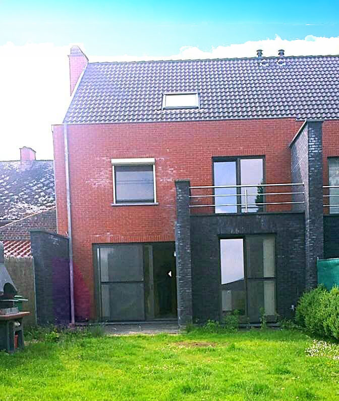 eindresultaat van gelijkvloers appartement bijgebouw aan woning